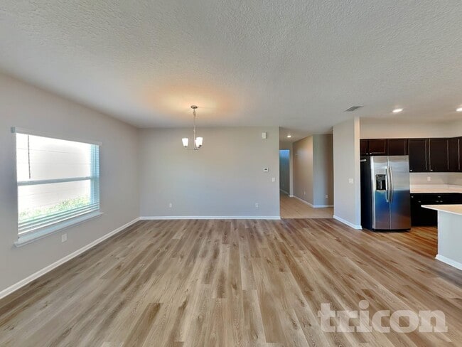 Photo - 154 Bloomfield Wy