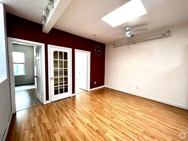 Building Photo - 40 Winter St Unit 3 Rental