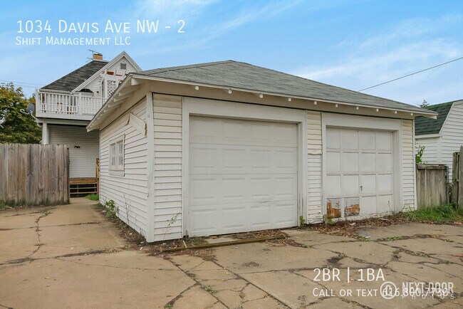 Photo - 1034 Davis Ave NW Unit 2