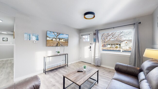 Photo - 1217 S Victor St