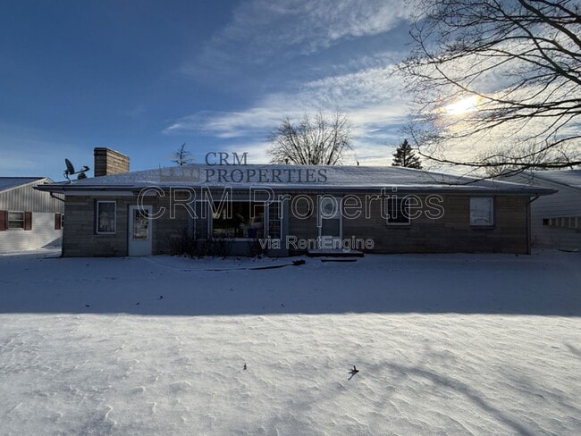 Building Photo - 513 James Dr