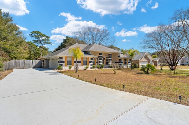 Photo - 2440 Sunrise Dr