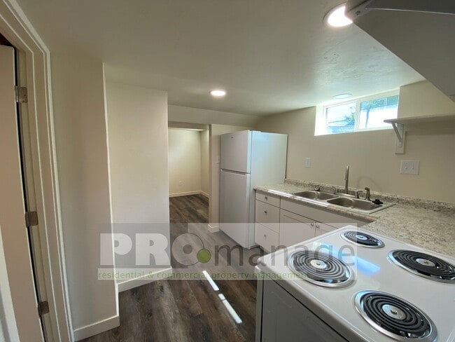 Photo - 315 W 19th St Unit 315 1/2