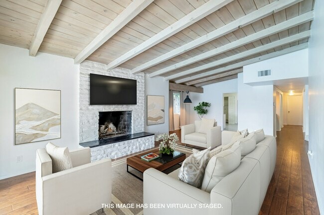 Photo - 5652 Fallbrook Ave