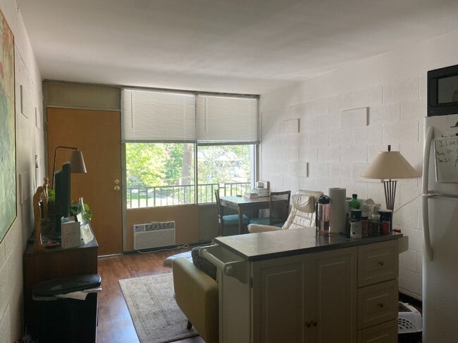 Photo - 1BR/1BA West Campus - Short distance to Mi... Unidad 308