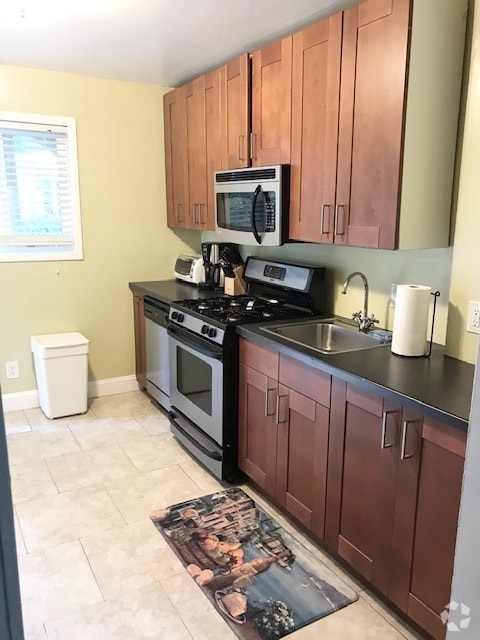 Building Photo - 453 Greenwood Ave NE Unit 3 Rental