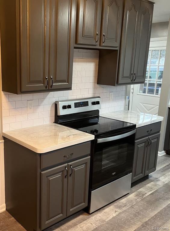 Photo - 4445 Oakvista Ave