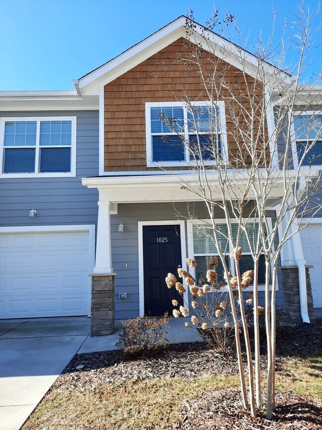 Great Neighborhood - 1025 Baldwin Commons Dr Townhome