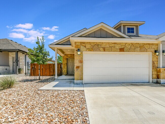 Photo - "Elegant 3-Bedroom Condo in Georgetown wit...
