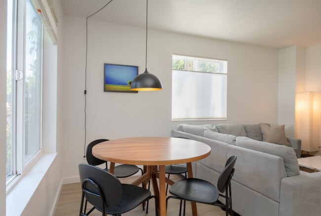 Photo - 1310 Mitchell St Unit A