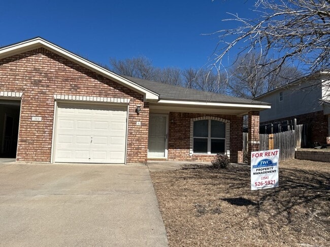 Building Photo - 313 Jeff Gordon Dr Unit 313 Jeff Gordon  A