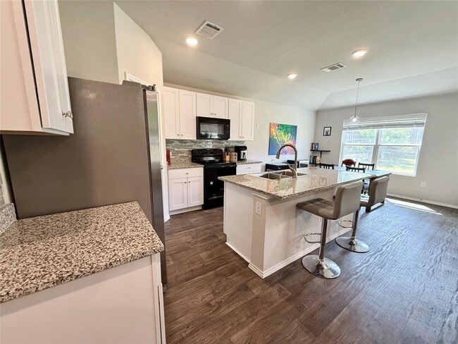 Photo - 6013 Brocade Dr