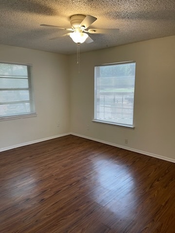 Photo - 3208 Matthews Dr