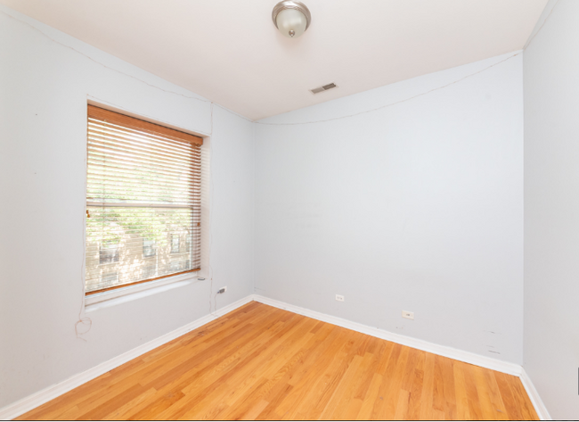 Photo - 3215 W Altgeld St Unit #  02