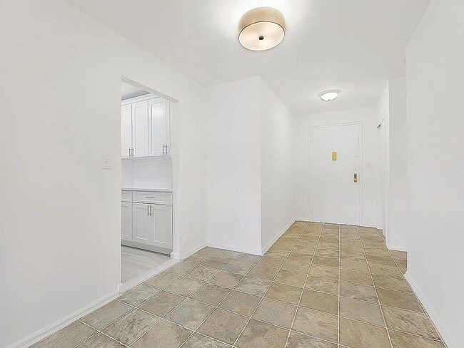 Photo - 88-08 151st Ave Unit 5A