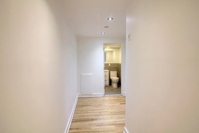 Photo - 3435 Rue Drummond Unit 23