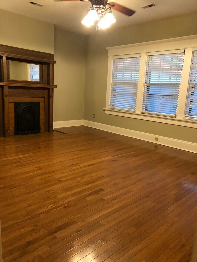 Photo - 1145 Jaeger St Unidad B