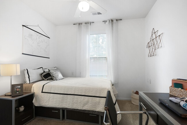 Photo - Millennium One