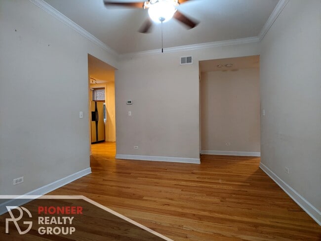 3248 N Clifton Ave Unit 2