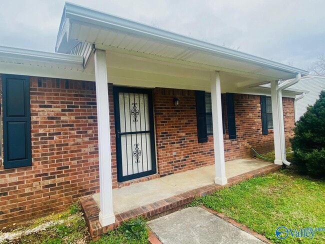 Photo - 2432 Ells Rd SW