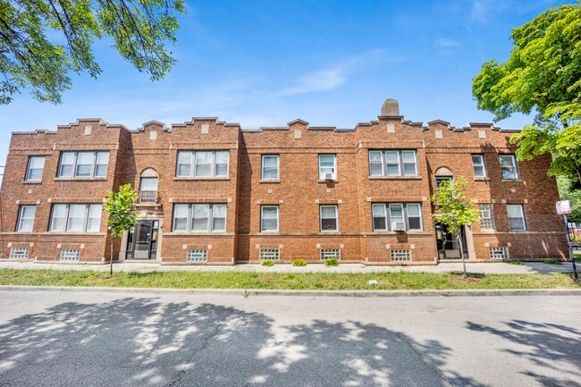 Building Photo - 5534 W George St Unit 1E Rental