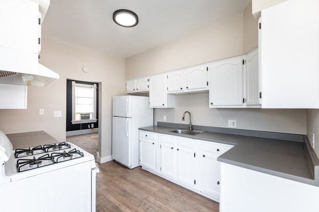 Photo - Hudson Ave. Unidad 2