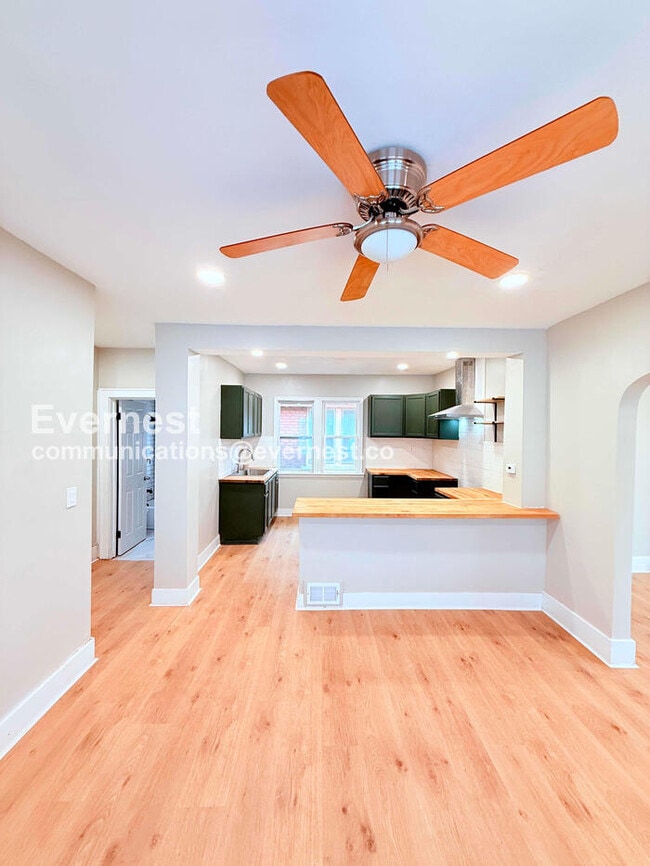 Photo - 5133 Whitfield St Unit 2