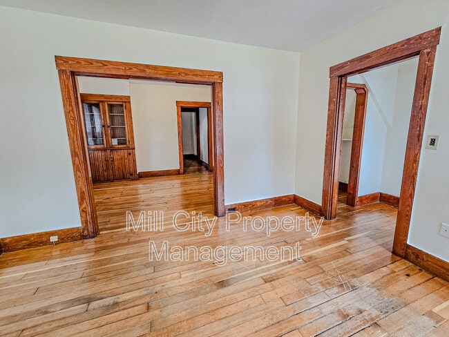 Photo - 76 George St