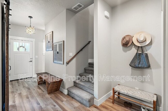 Photo - 2103 N 30th St N