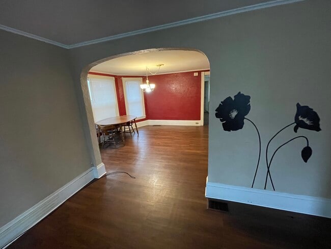 Photo - 130 N 7th St