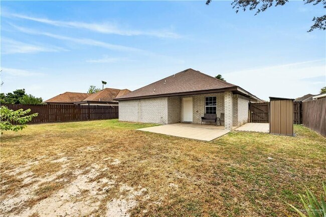 3302 N Cognac Dr