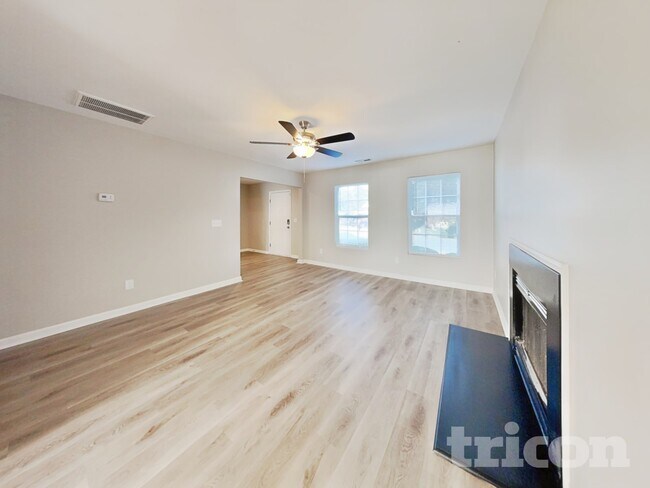 Photo - 3615 Cyrus St