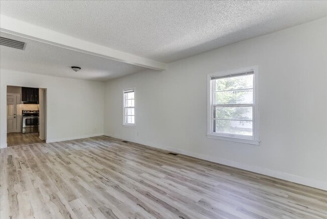 Photo - 2 Bedroom 1 Bath with attached garage. Move In ready Southeast Wichita