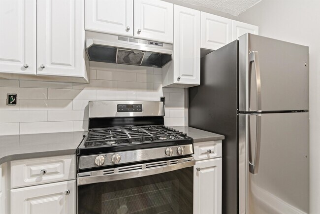 Photo - 5601 JFK Blvd E Unit 18F