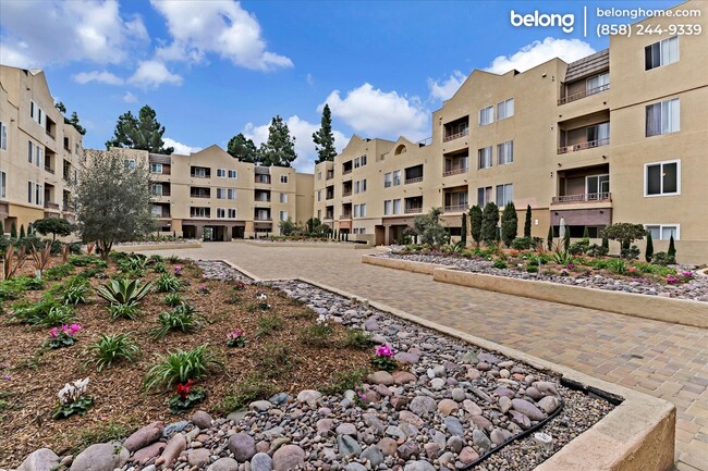 Building Photo - 8889 Caminito Plaza Centro Unit 7332