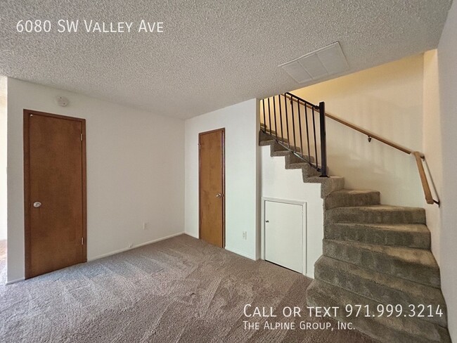 Photo - 6080 SW Valley Ave