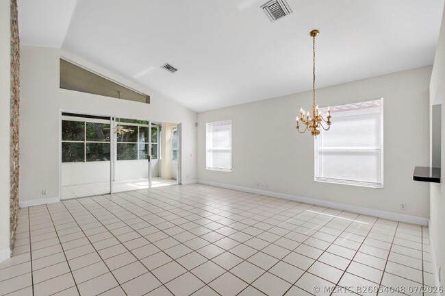 Photo - 5225 Brookview Dr