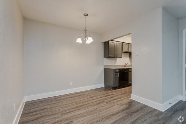 Oakmont Apartment Home