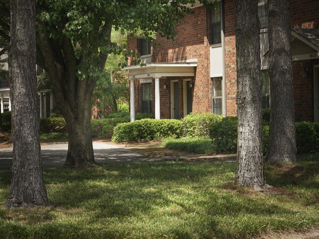 Photo - MONTICELLO APTS