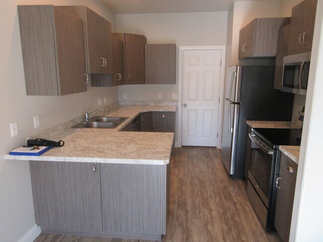 Photo - 3 bed 2.5 bath - Newer townhome in the hea...