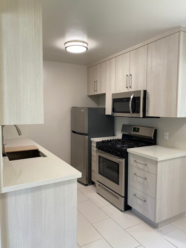 Photo - 8101 Lincoln Blvd Apartments Unit #2