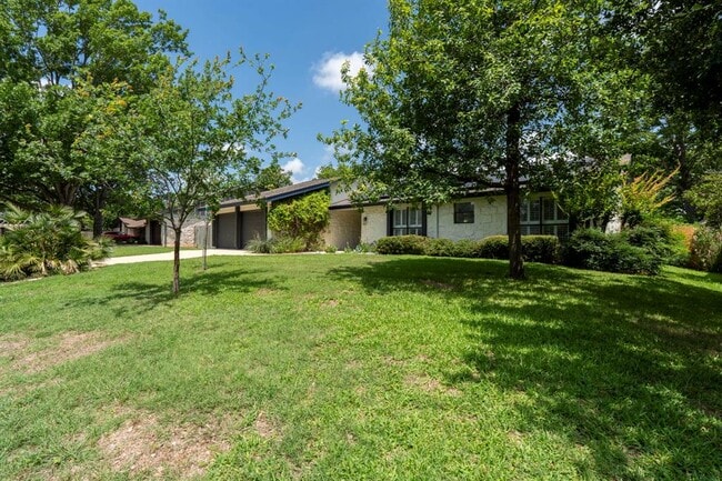 Photo - 2404 Coral Ridge Cir
