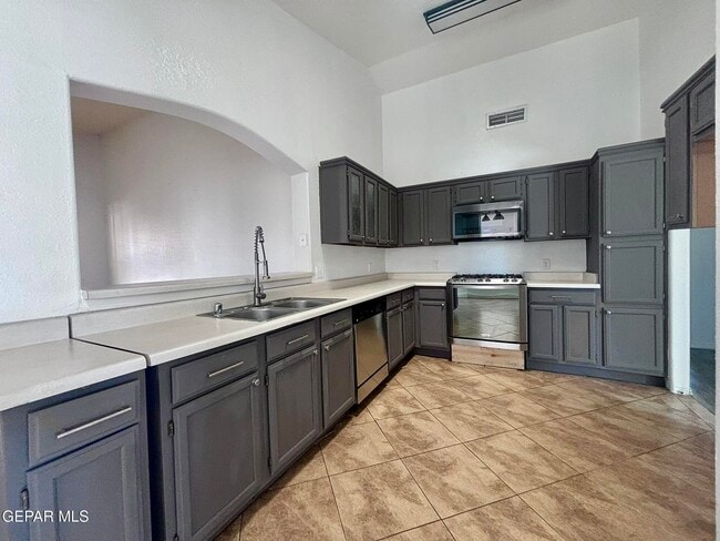 Photo - 403 Wisconsin Ct