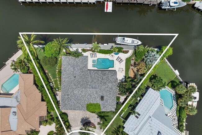 Photo - 830 NE Boca Bay Colony Dr