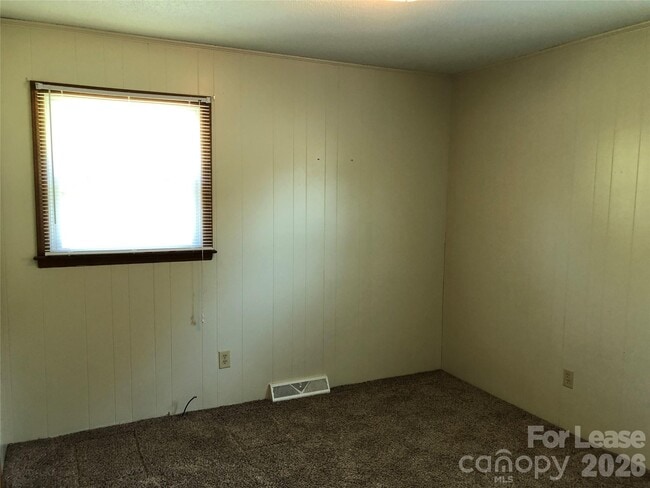 Photo - 1411 Roundtree Ln Unit 132