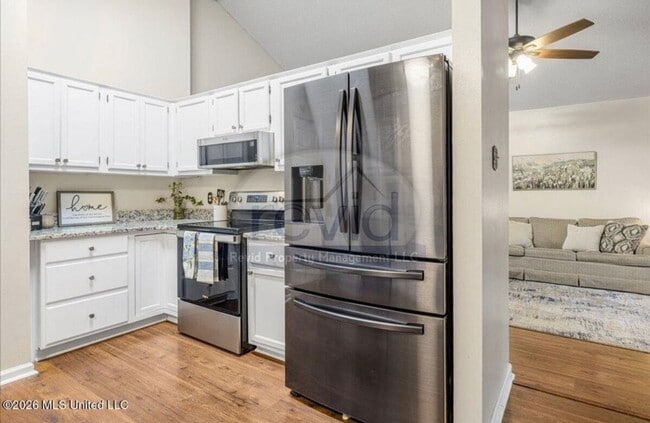 Photo - 7194 Atterbury Cir E