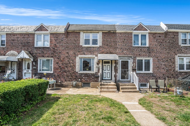 Photo - 1062 Stratford Rd Townhome