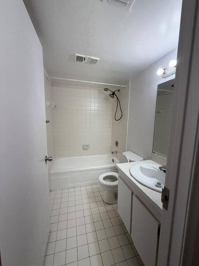 Photo - 1750 N Congress Ave Unit 207
