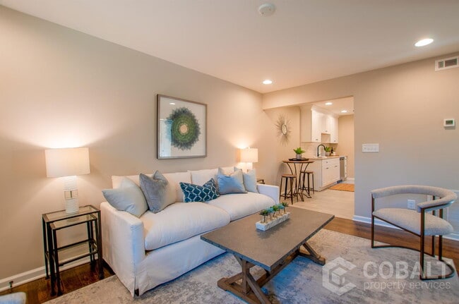 Photo - 258 Forkner Dr Unidad 4