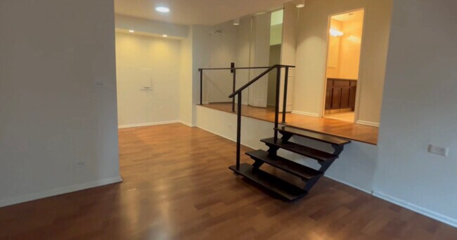 816 N Dearborn St